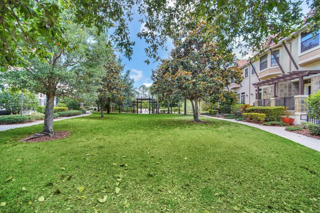 Cozy & Elegant 4Br Enchanted Townhouse - 1 Mile To Disney With Resort Pool, Gym, & Jacuzzi Orlando Exterior foto