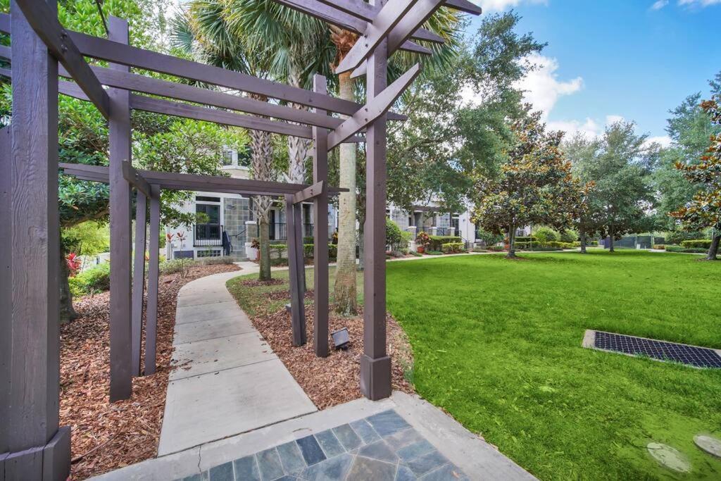 Cozy & Elegant 4Br Enchanted Townhouse - 1 Mile To Disney With Resort Pool, Gym, & Jacuzzi Orlando Exterior foto