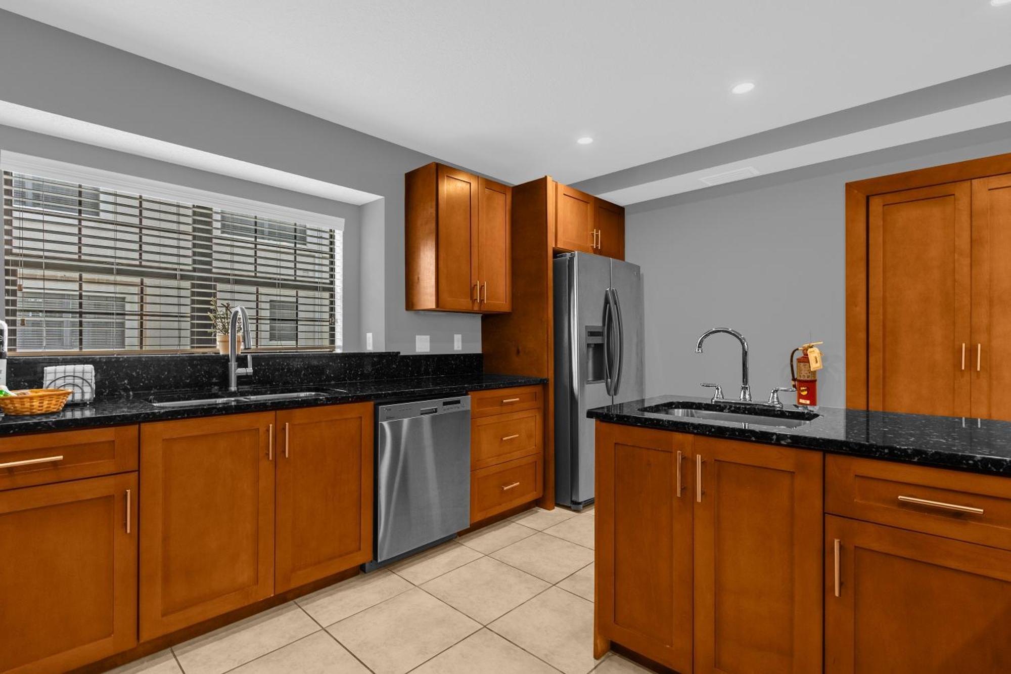 Cozy & Elegant 4Br Enchanted Townhouse - 1 Mile To Disney With Resort Pool, Gym, & Jacuzzi Orlando Exterior foto